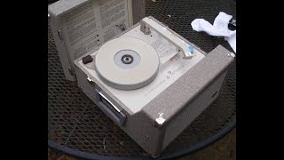 Servicing a General Industries 4-speed phono drive (Newcomb RT-28B classroom record player 1976).