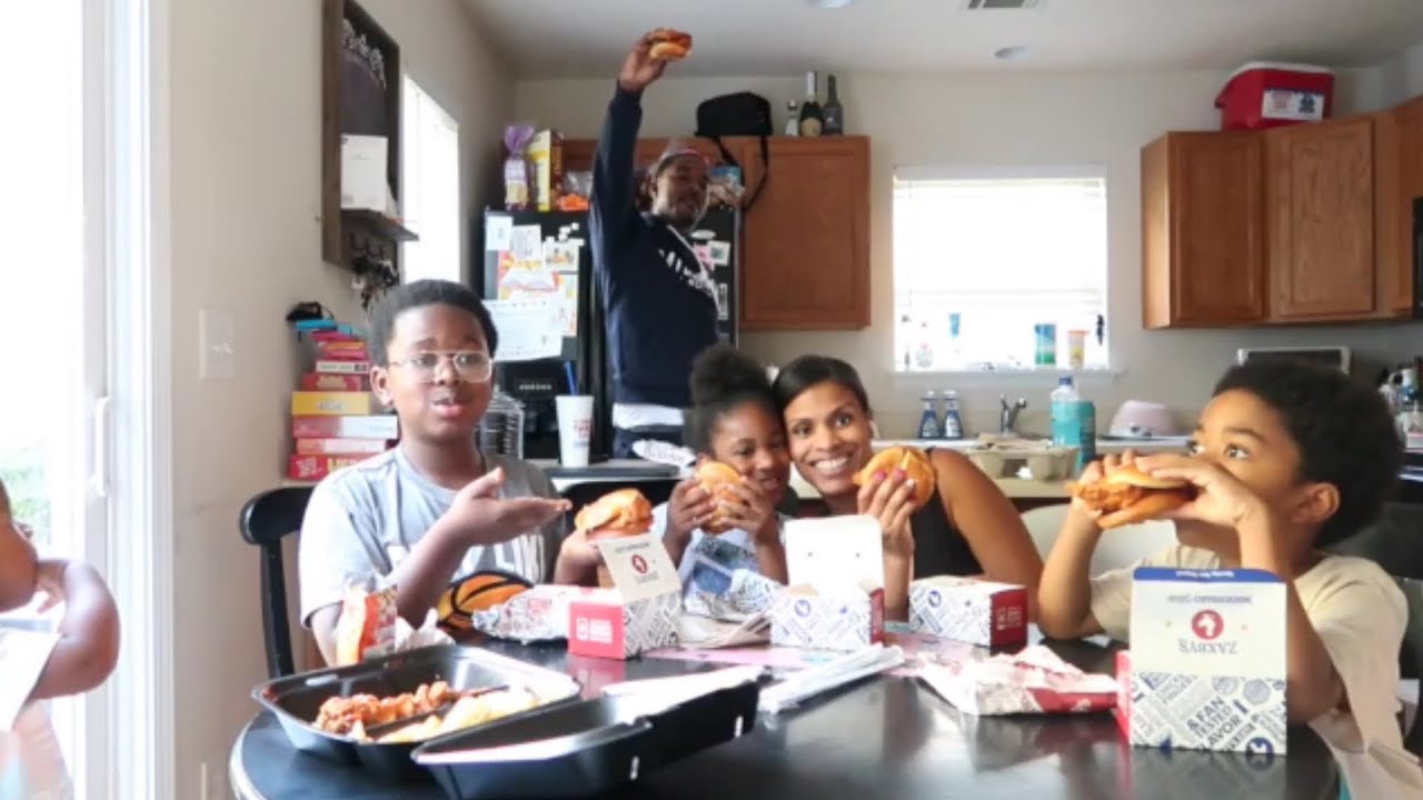 Zaxbys Chicken Sandwich Review