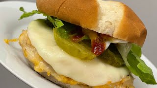 Ranch Cheddar Chicken Burger  برغر الدجاج بنكهه الرانش طعمات لا توصف