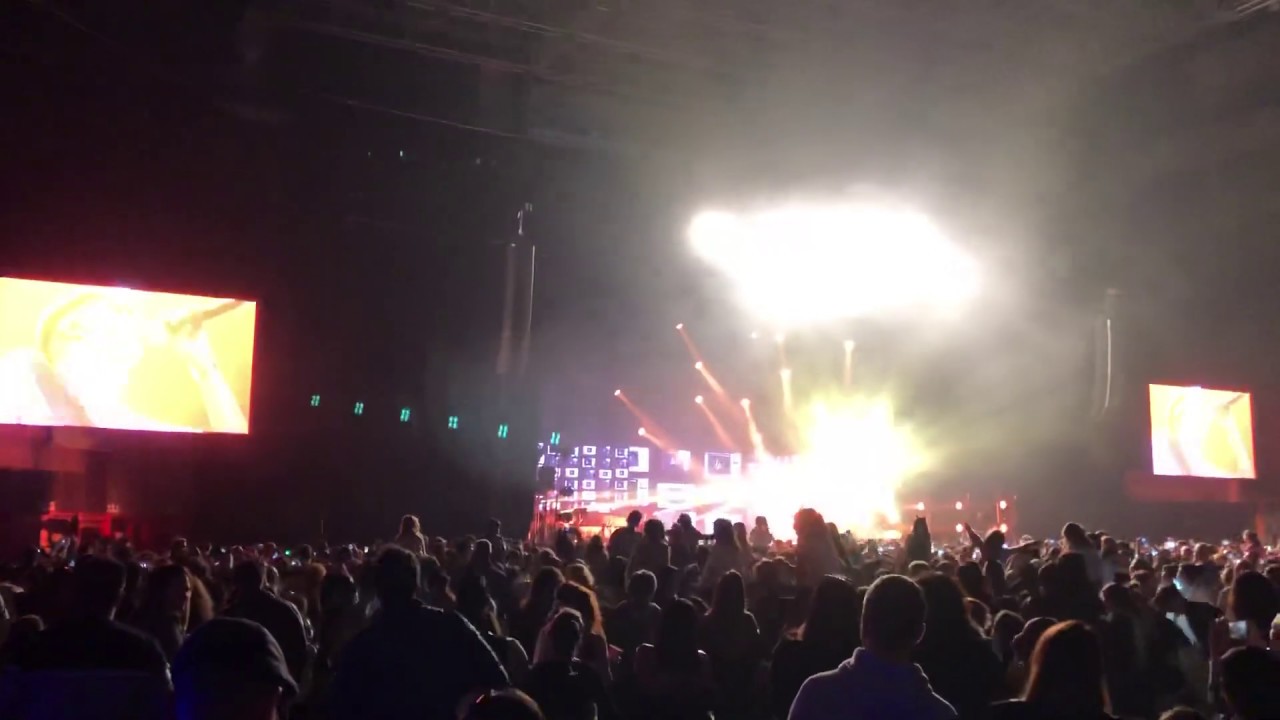 Adexe & Nau - Andas en mi cabeza - Wizink Center - 10/01/2020