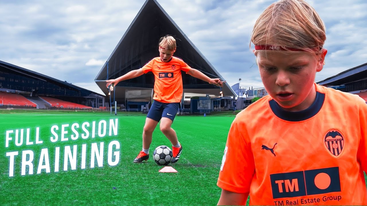 Young Footballer Routine Mastering Football at 10: Advanced Training Techniques for Young ...