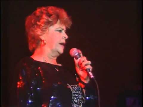 Billie Jo Spears Wounded Heart - YouTube