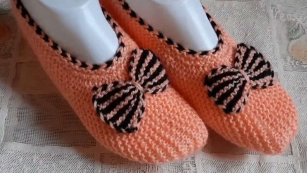 Ladies socks knitting in hindi | two coloured designer ladies socks | thumbless ladies socks 2021-22