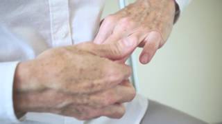 Hand Self-Shiatsu to promote sleep