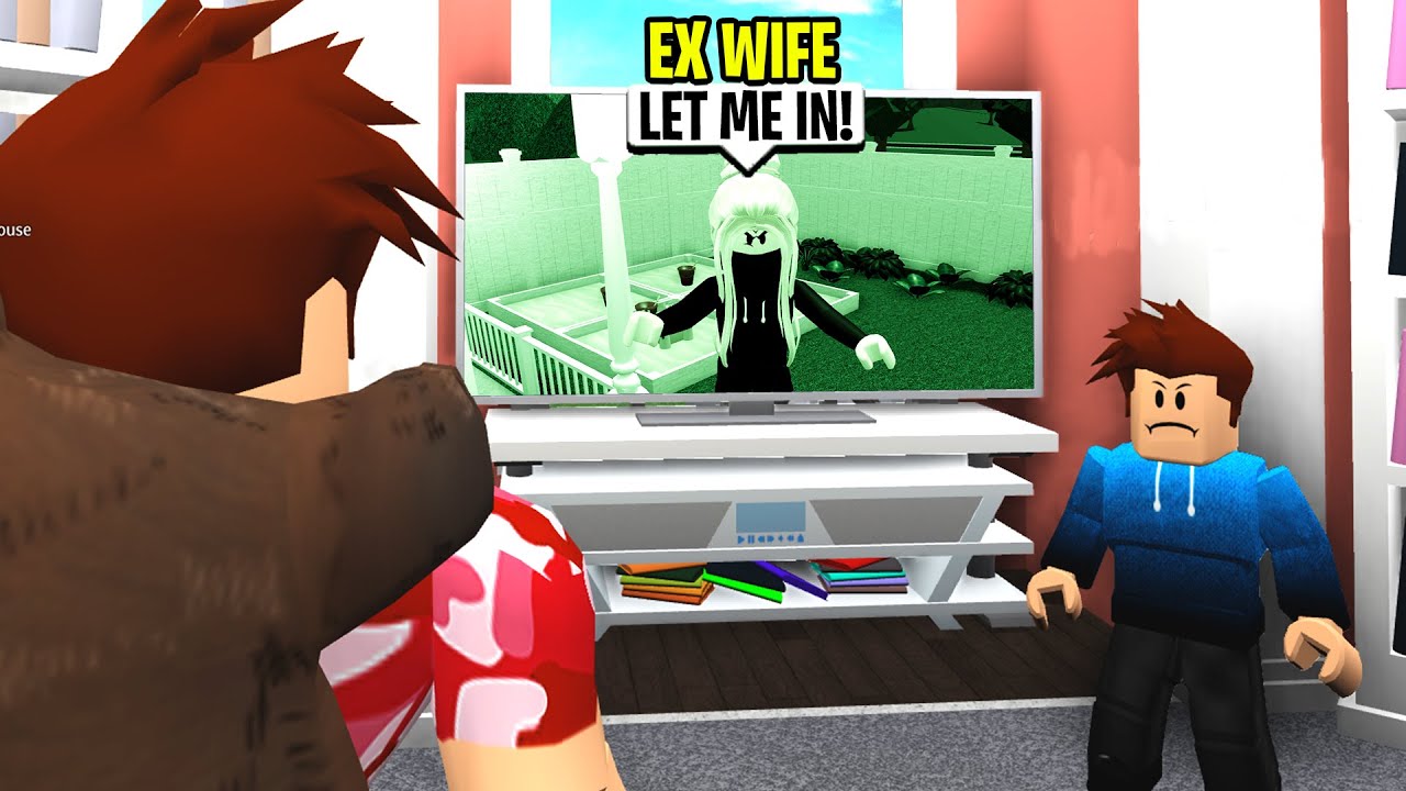 I Became A Bloxburg Babysitter Crazy Wife Tried To Break In