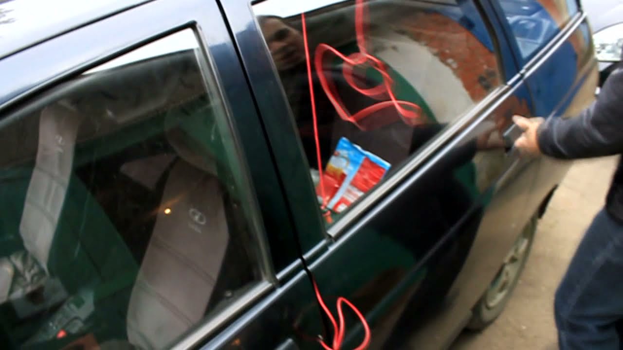 Как вскрыть ВАЗ 2110 Приору - YouTube