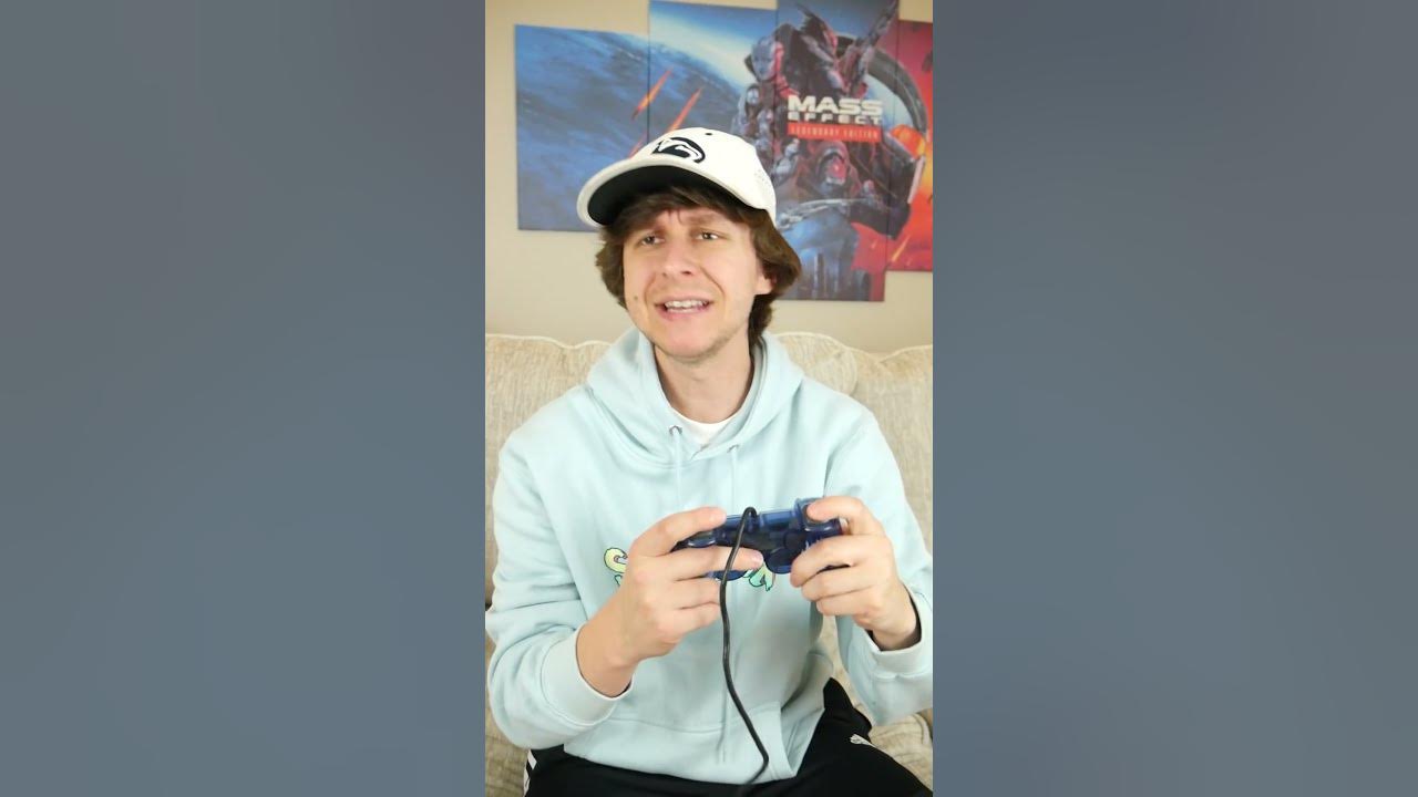 when-your-parents-make-you-share-the-game-with-your-sibling-7-youtube