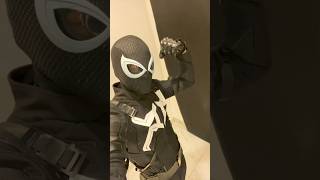 ¡Improvisé el traje del Agente Venom de Spider-Man 2! - IvanSpidey #spiderman #agentevenom #shorts