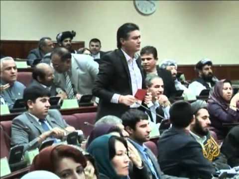 البرلمان الافغاني يصدق على بقاء القوات الامريكية