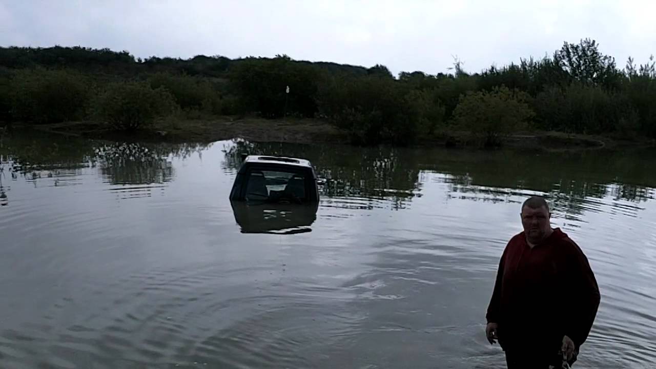 kirton off road 25/08/2012 land rover discovery gone a bit d YouTube