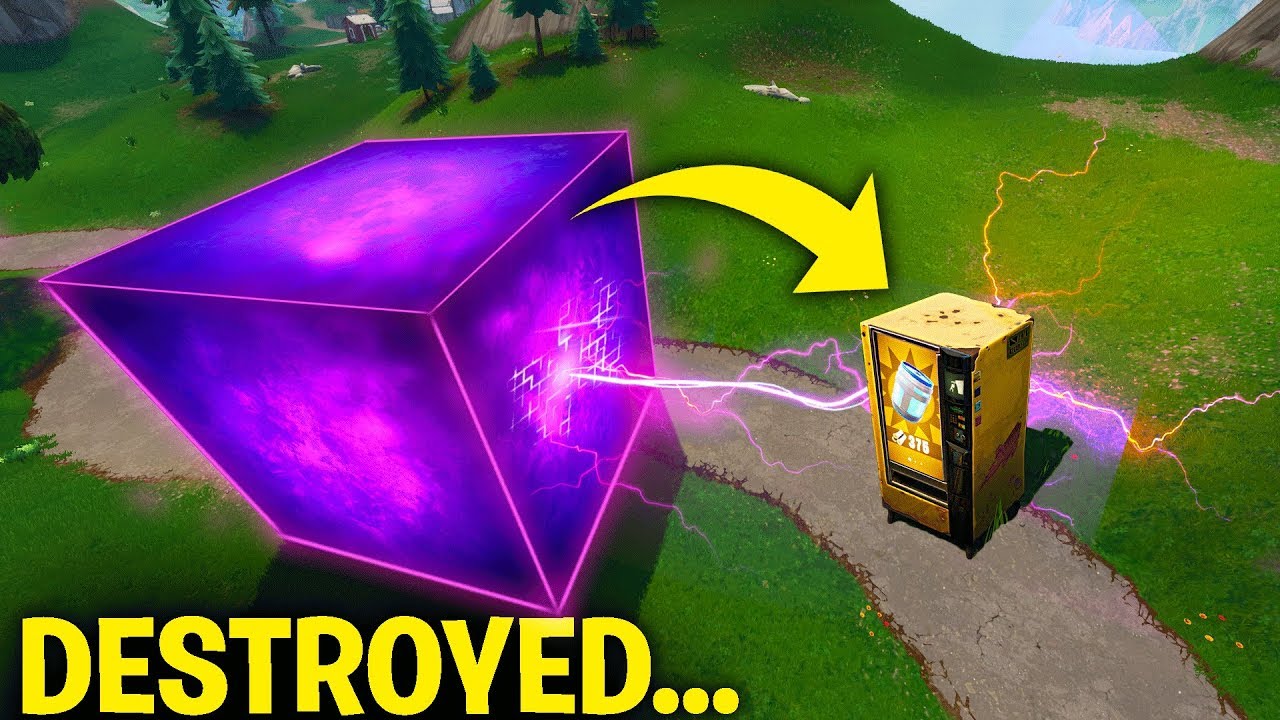 The Fortnite Cube Destroys The Vending Machine Youtube