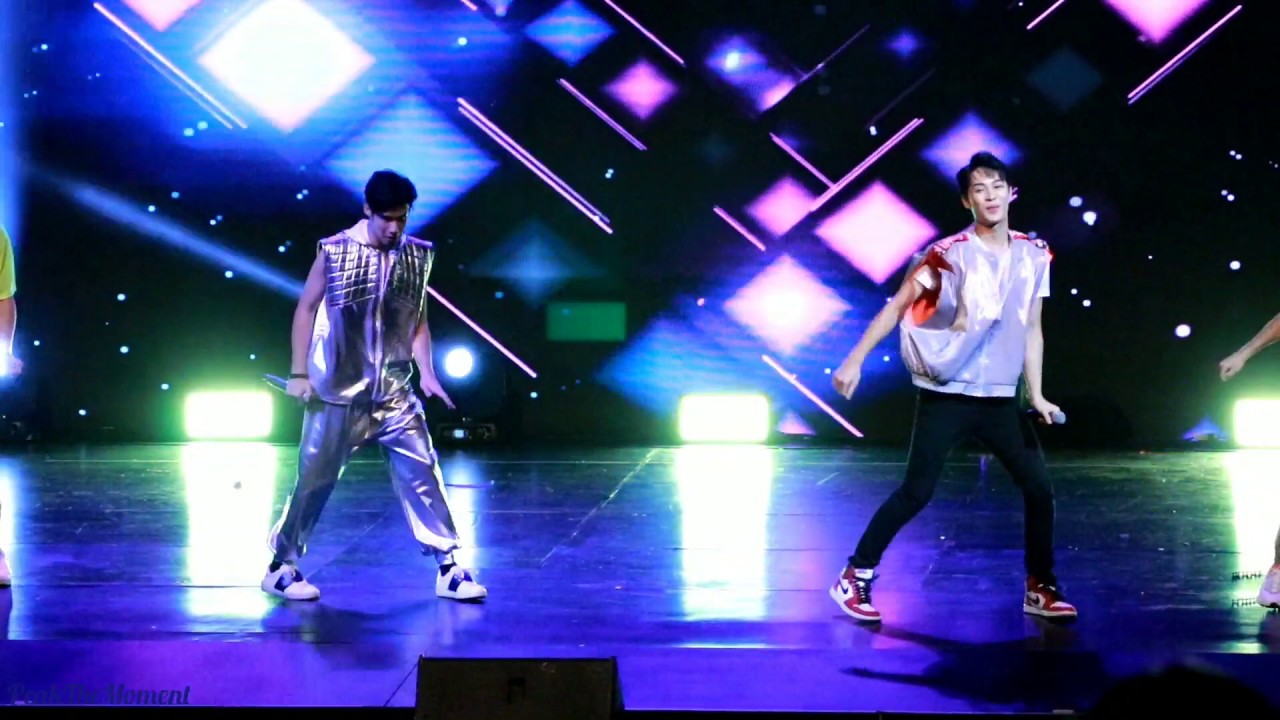 PeakTheMoment โชว์ของพีค(3) บูมพีค เลิกคุยทั้งอำเภอเพื่อเธอคนเดียว #KissboysTHthefinalconcert