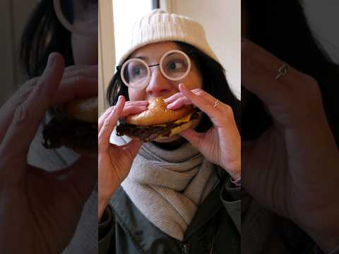 Provate lo SMASHED BURGER di Dumbo a Parigi 🍔