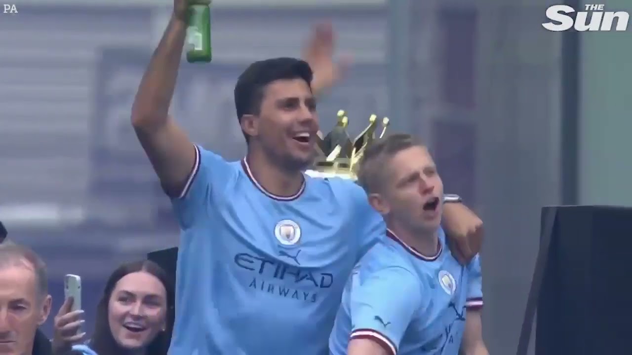 Champions Manchester City paint town blue with open top bus parade