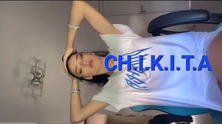 C.h.i.k.i.t.a-Live On Tik-Tok Is Showing Her Y Thighs