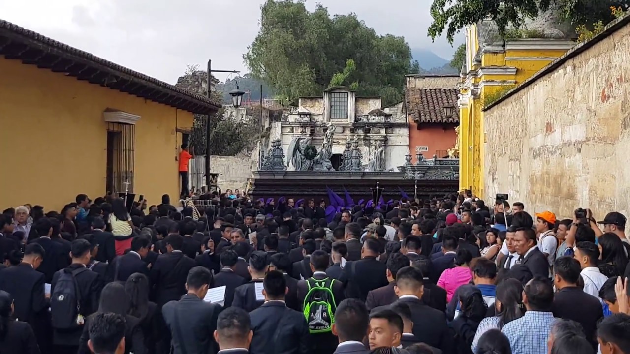 Ternura Infinita con Banda Maestro Carlos Gómez. Sepultado Escuela Cristo Antigua Guatemala 1.11.08