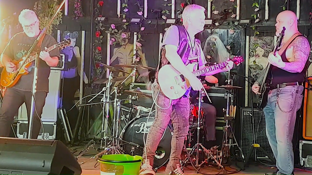 Kromiius - November - Quarantune Rocks! Coalville 17-May-25 (multi-cam 4K)