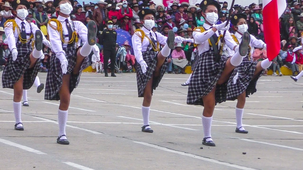 Desfile Cívico Escolar Juan Velasco Alvarado Lutto,  por los 197 Aniversario de Chumbivilcas 2022