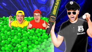 видео: НОЧЬ В ЗАКРЫТОМ РАЗВЛЕКАТЕЛЬНОМ ЦЕНТРЕ ! *нас чуть не поймали!* картинка: НОЧЬ В ЗАКРЫТОМ РАЗВЛЕКАТЕЛЬНОМ ЦЕНТРЕ ! *нас чуть не поймали!*