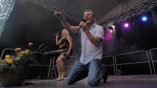 Otto WEITER a Petra MAXIN - Raňajky v tráve
