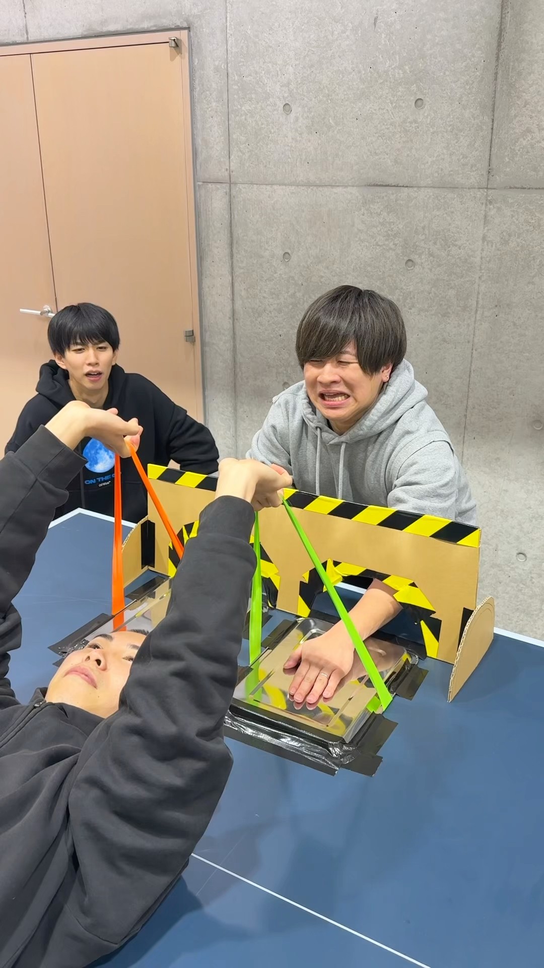 1/2の確率で腕がもげます。50% Arm breaking Challenge