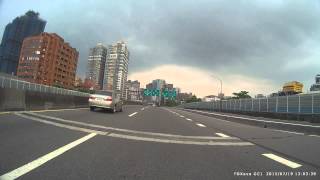 惡劣駕駛! 台64縣道大漢橋段惡意按鳴喇叭超車