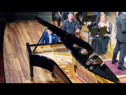 Видео: Rhapsody in Blue - Gershwin. Orquesta de cámara a cargo Izmael Pacheco