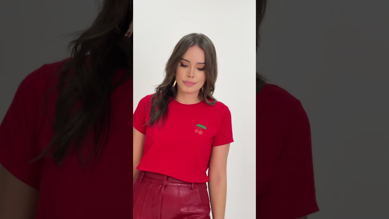 T-SHIRT CEREJA BOLSO BORDADO - COR VERMELHO RUBI | Atacado Tshirt