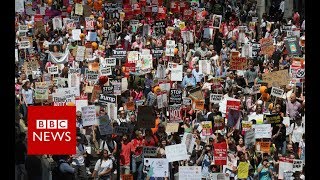 Aerial view of London anti-Trump protest - BBC News