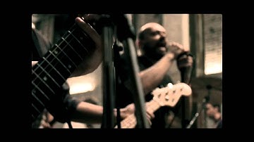 Max Pezzali - Mezzo pieno o mezzo vuoto (Official Video)