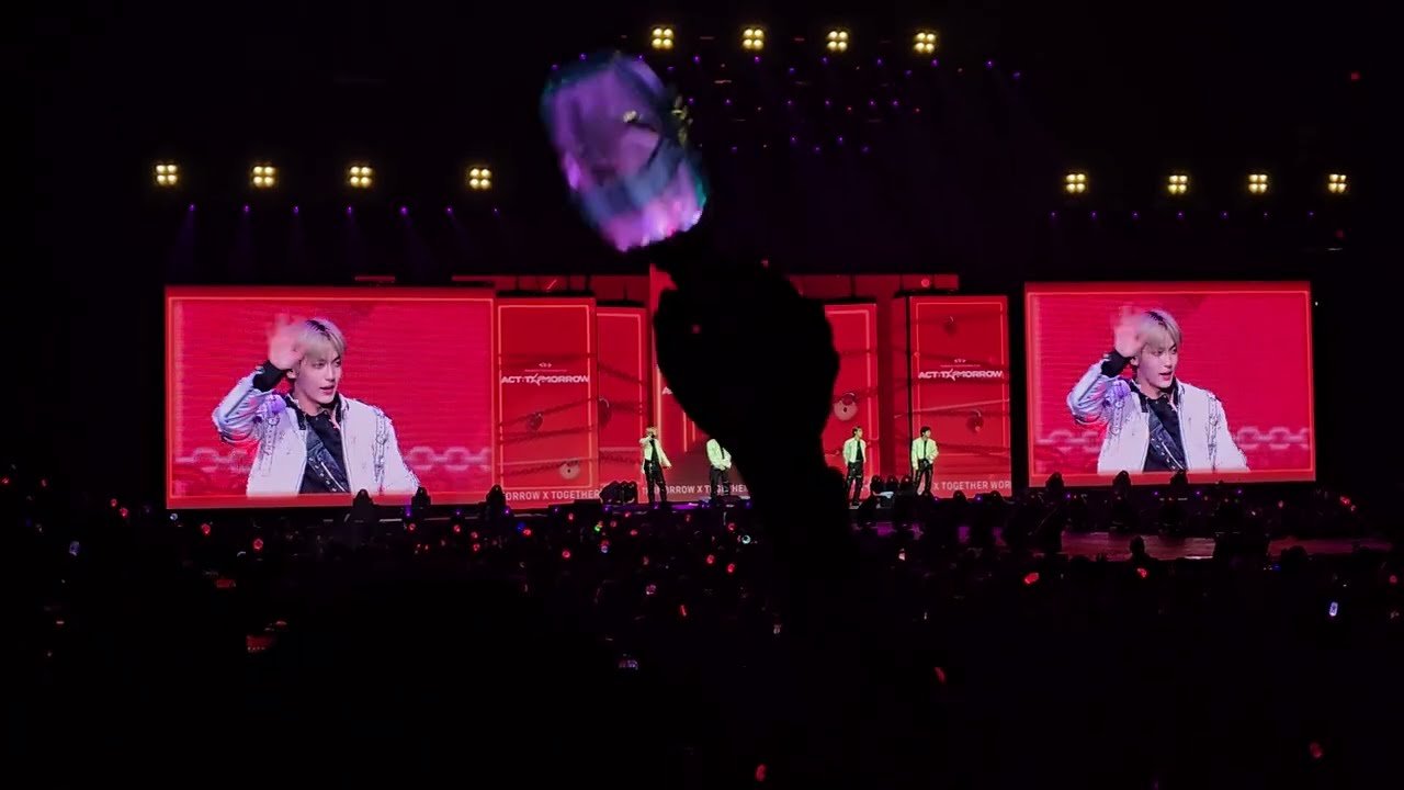 TOMORROW X TOGETHER - ACT:TOMORROW (WASHINGTON DC - CAPITAL ONE ARENA 