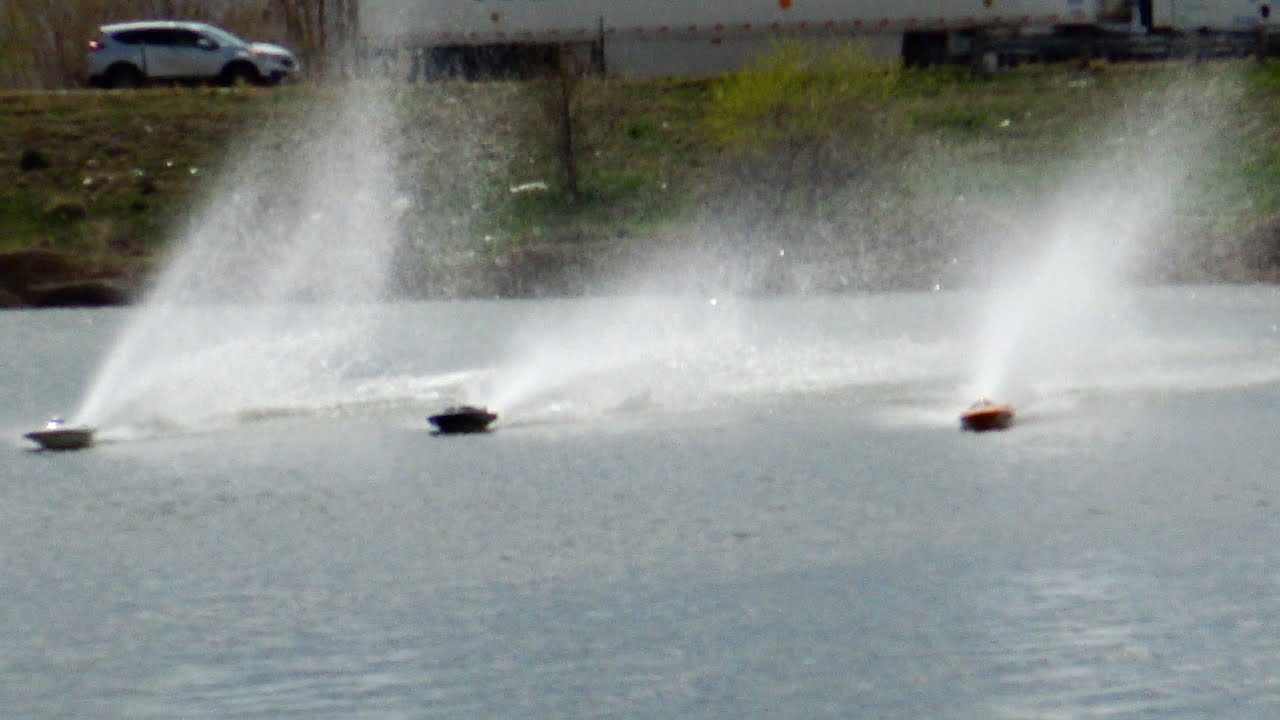 RC Boat Races Firestone Lake Saturday 24 25 & 26 YouTube
