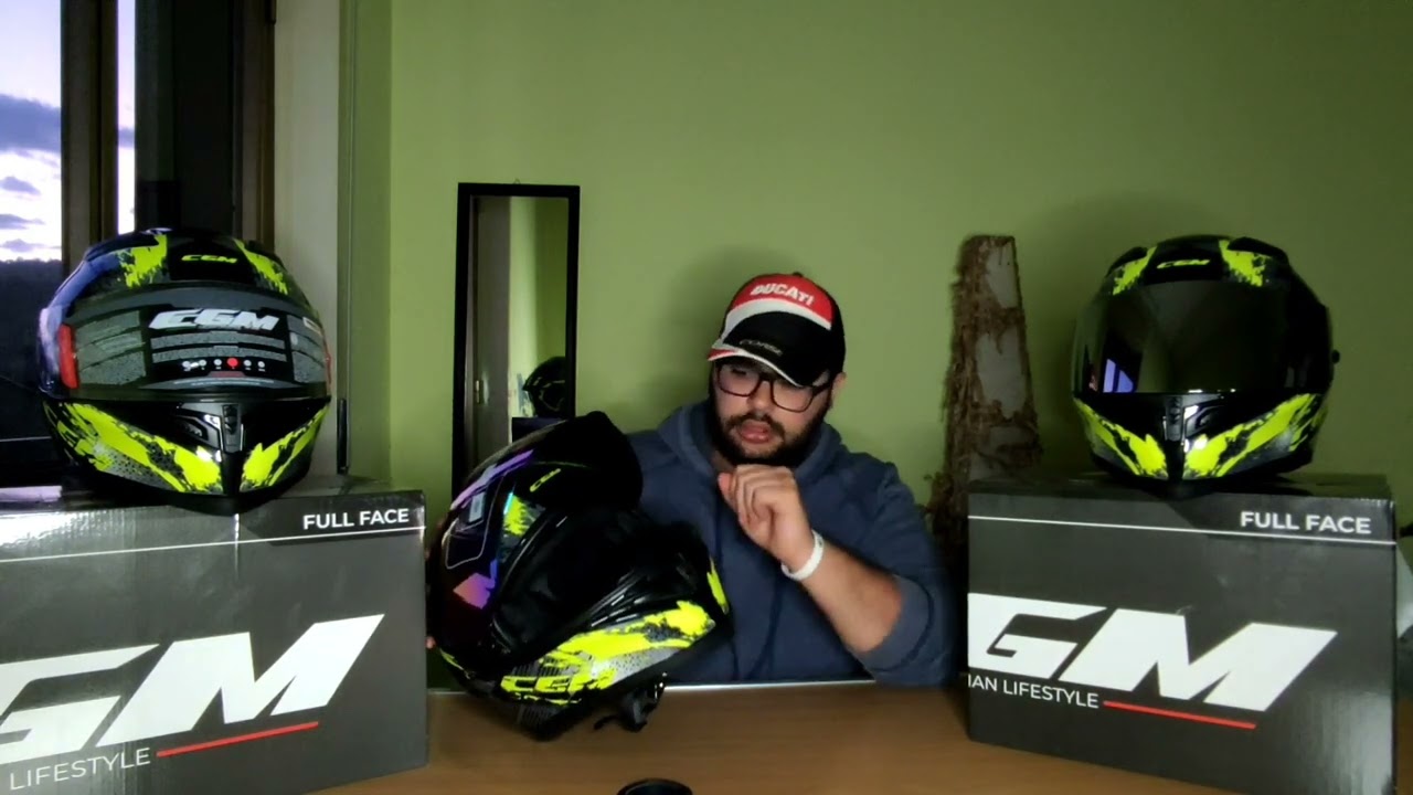 VI PRESENTO LUI!| Cgm 316x UN CASCO CHE DICE LA SUA! - YouTube