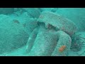 Un sommozzatore di varese a caccia di anfore nel mare di albenga