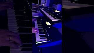 Хит музыка - Yamaha par sx700