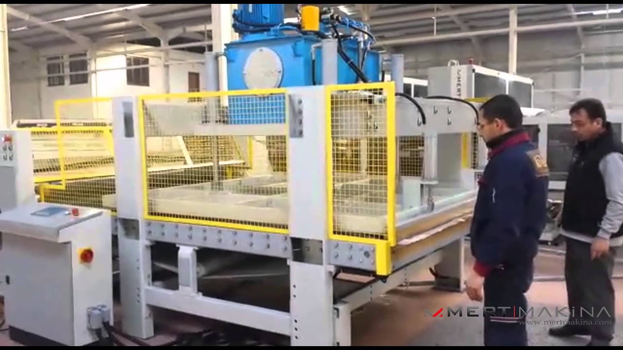 M 2100 СТАНОК ДЛЯ УПАКОВКИ И СКРУЧИВАНИЯ МАТРАСОВ