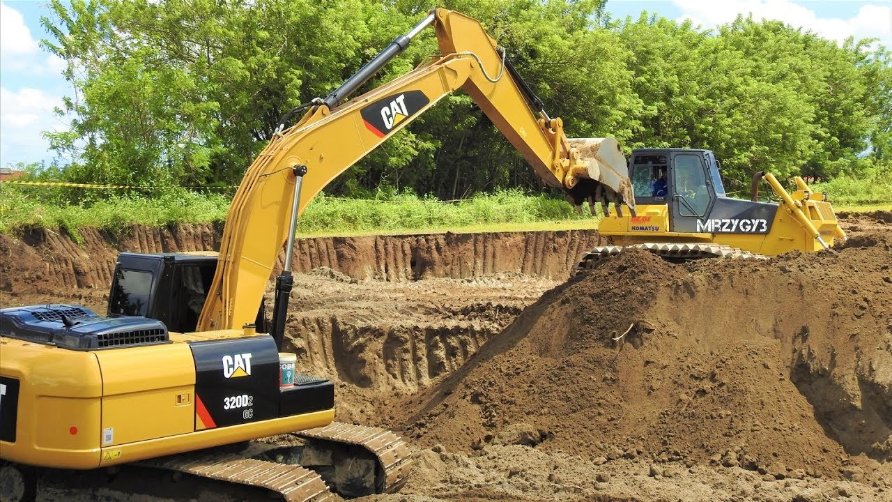 Экскаватор cat 320. Экскаватор Caterpillar 320d2. Гусеничный экскаватор Caterpillar 320. Cat 320d2gc. Экскаватор Cat 320 d2gc.