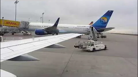 Lufthansa Boeing 737-330 flight from Frankfurt/Main to Leipzig-Halle Airport HQ/3D
