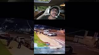 Policial Matando Barata