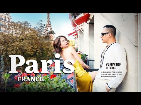 Video: Sobchak đi dạo ở Paris với bịt tai