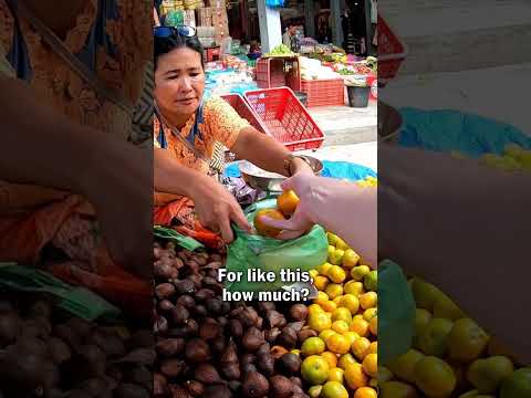 Friendly Market Vendor in Sumatra, Indonesia 🇮🇩