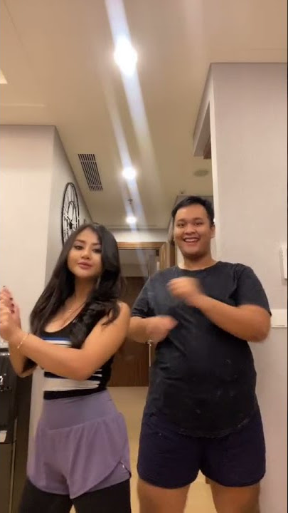 Tania Ayu belahannya gede juga ya