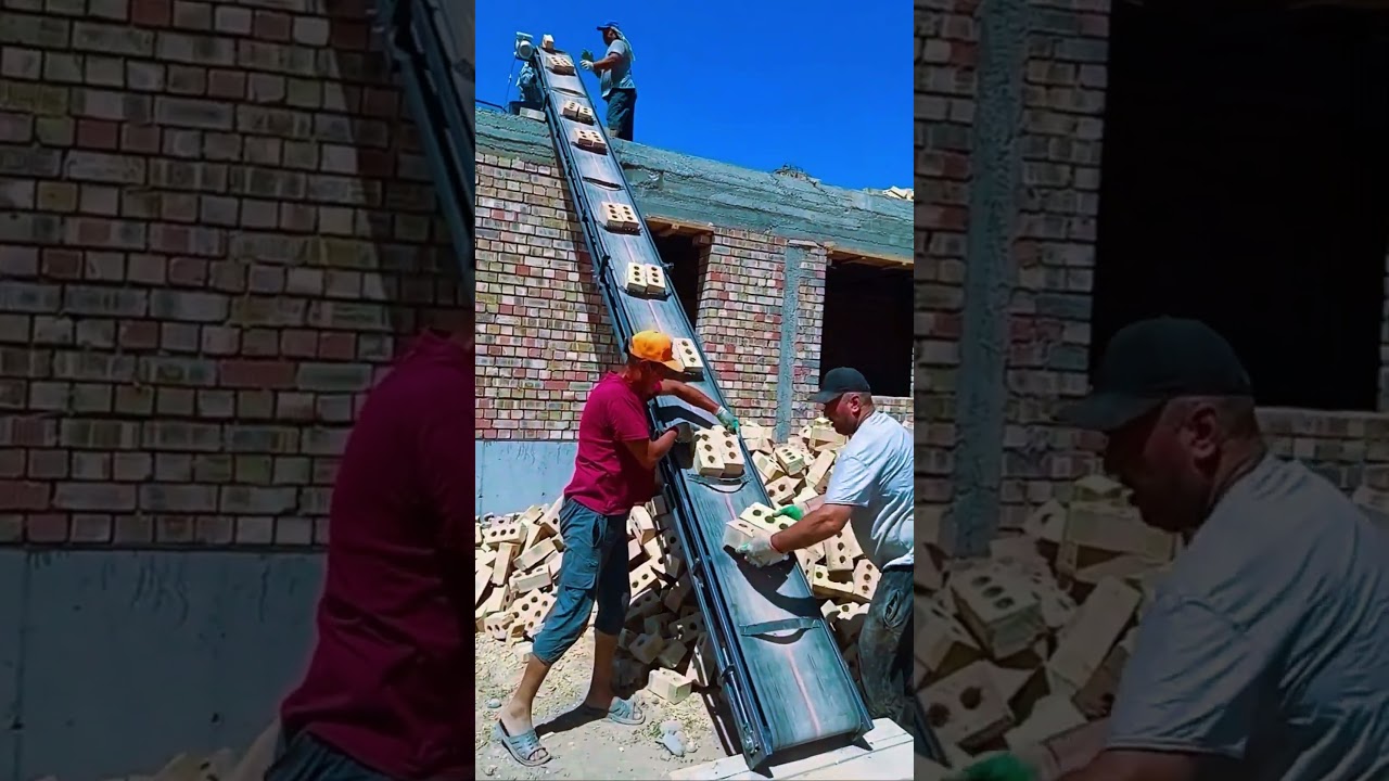 Ide pintar menaikkan bata ke atas bangunan menggunakan mesin canggih 