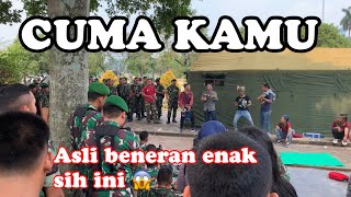 Download Lagu Cuma kamu 💝 pengamen alay \u0026 trio wok wok memukau penonton TNI bikin goyang asik MP3
