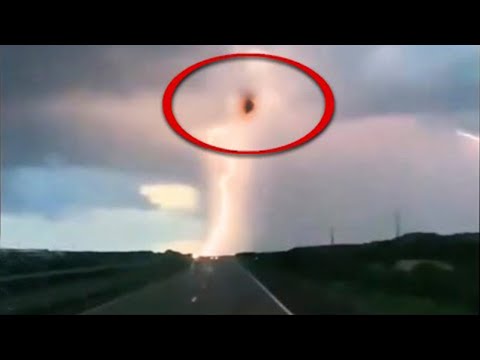 ЭТО просто появилось во время грозы