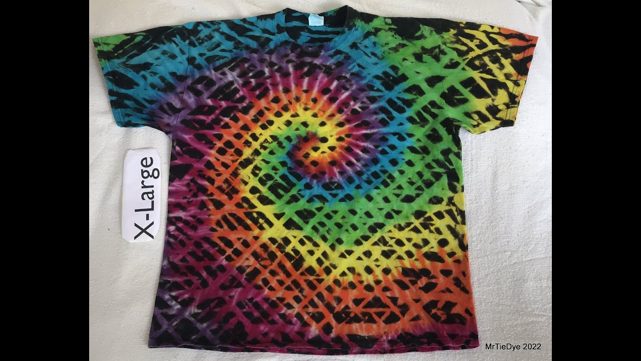 Футболка Discharged HashTag Rainbow Spiral с обесцвечивающим эффектом от MrTieDye