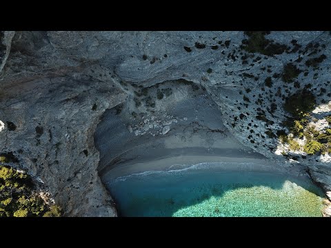 Η Λευκή παραλία (Ν.Κορινθίας) ΑΝΩΘΕΝ - Aerial video by drones Dji