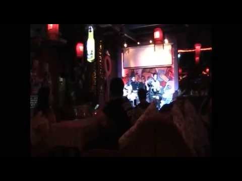 The Midnight Hour live by Jack Patrick V in Beijing 后海, 北京