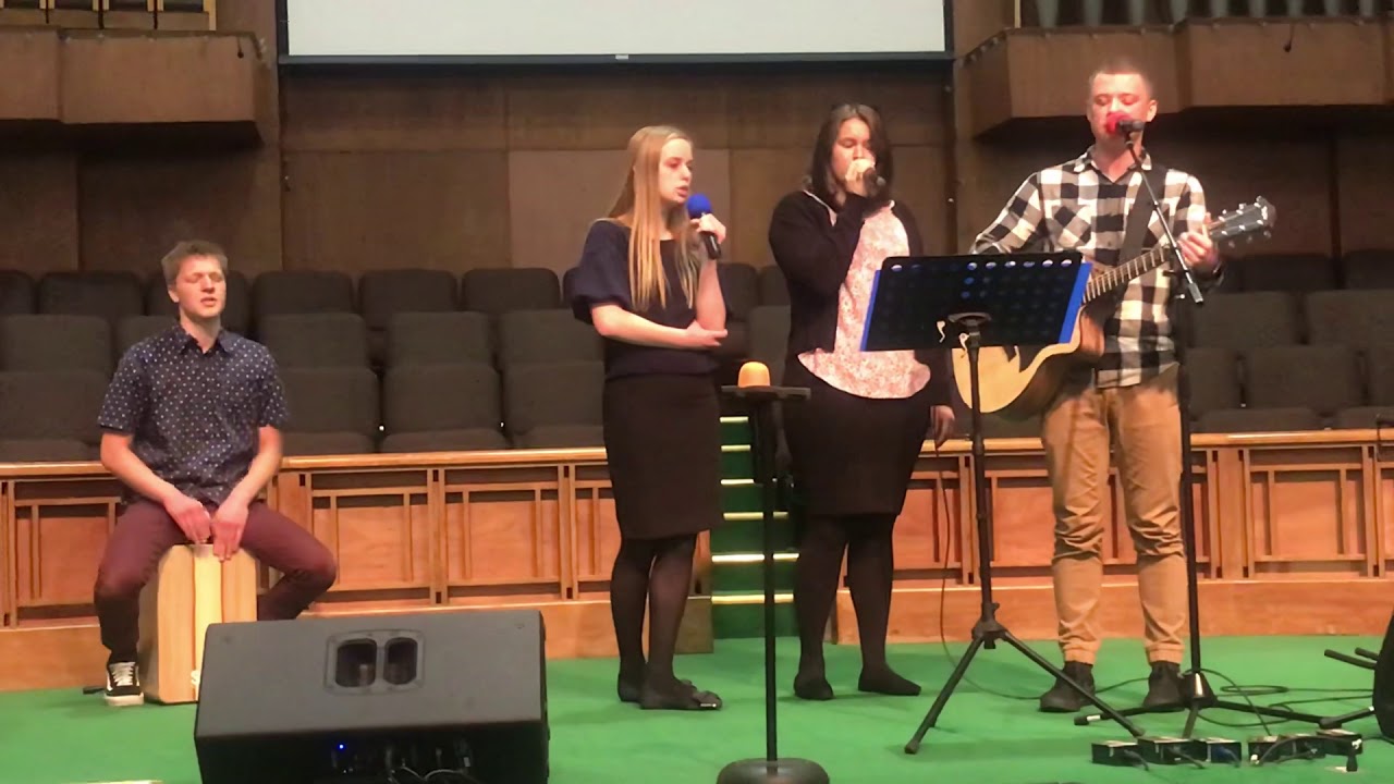Slavic Christians Praise God in Spanish.... camera iphone 8 plus apk