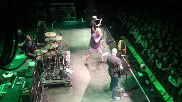 DESCENDENTS - “Feel This” & “Van” (Silver Spring, MD - Oct. 15, 2016)